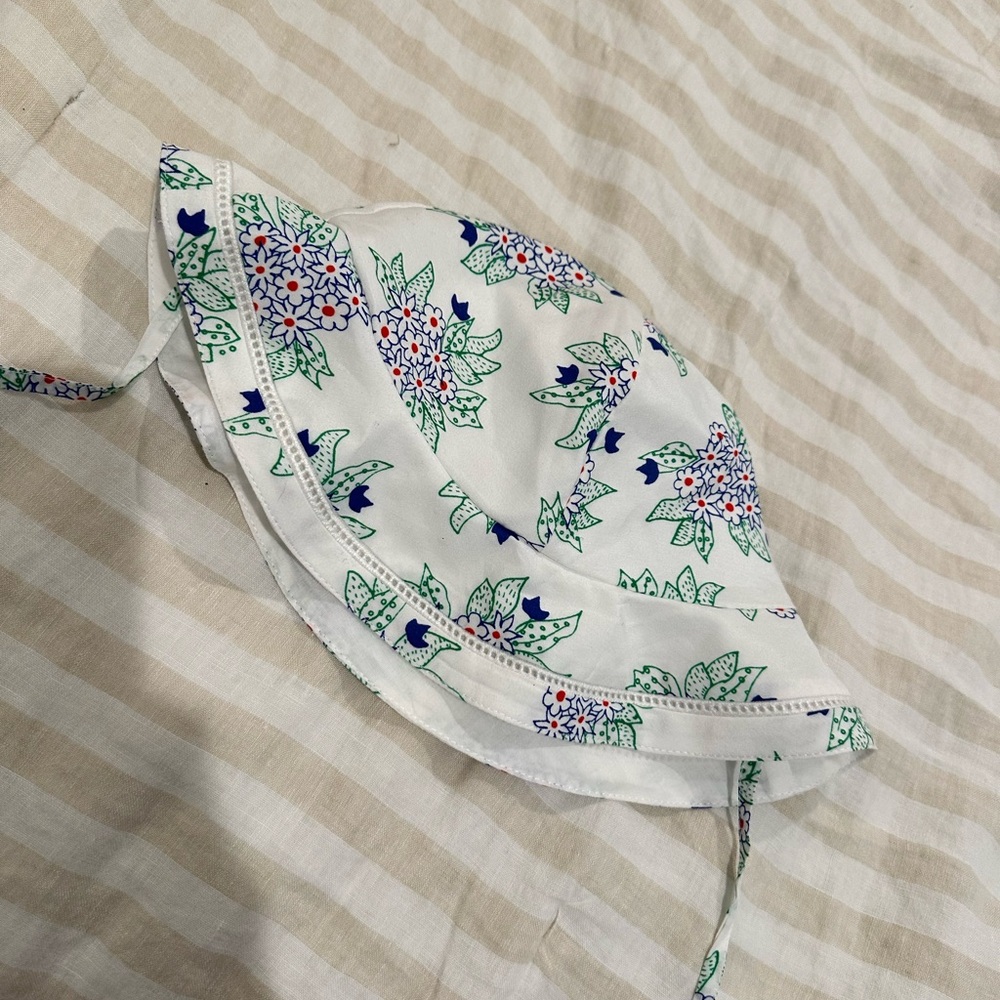 Chloe baby bucket hat size 2 - never worn!
